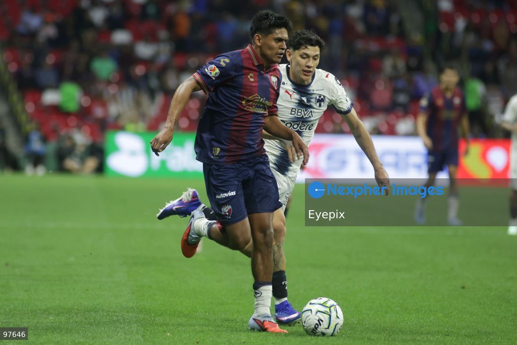 Walter Portales #29 of Atlante FC and Gerardo Arteaga #17 of Monterrey battle for the balll during the Liga MX Apertura 2026 match day 10 game between Atlante and Monterrey at Estadio Banorte. on September 25, 2026 in Mexico City, Mexico. (Photo by Ismael Rosas/ Eyepix Group) (Photo by Ismael Rosas/ Eyepix Group/Eyepix via Nexpher Images)
