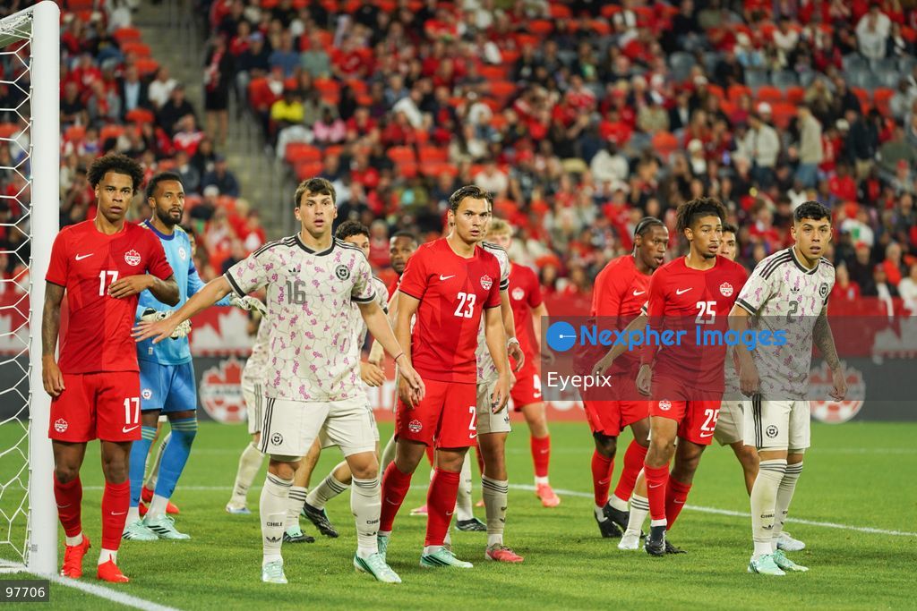 Players awaiting for the ball from a corner kick during the International Friendly match between Canada and Chile at BMO Filed. on September 26, 2026 in Toronto, Ontario. (Photo by Leonardo Ramirez/ Eyepix Group) (Photo by Leonardo Ramirez/ Eyepix Group/Eyepix via Nexpher Images)