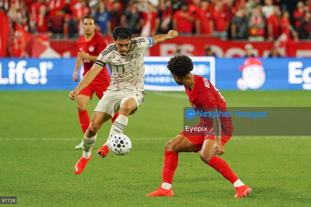 Gabriel Suazo #17 of Chile and Tajon Buchanan #17 of Canada battle for the ball during the International Friendly match between Canada and Chile at BMO Filed. on September 26, 2026 in Toronto, Ontario. (Photo by Leonardo Ramirez/ Eyepix Group) (Photo by Leonardo Ramirez/ Eyepix Group/Eyepix via Nexpher Images)