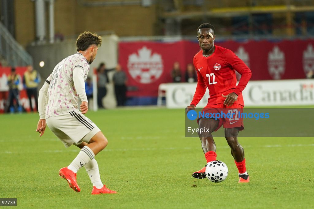 Richie Laryea #22 of Canada pass the ball during the International Friendly match between Canada and Chile at BMO Filed. on September 26, 2026 in Toronto, Ontario. (Photo by Leonardo Ramirez/ Eyepix Group) (Photo by Leonardo Ramirez/ Eyepix Group/Eyepix via Nexpher Images)