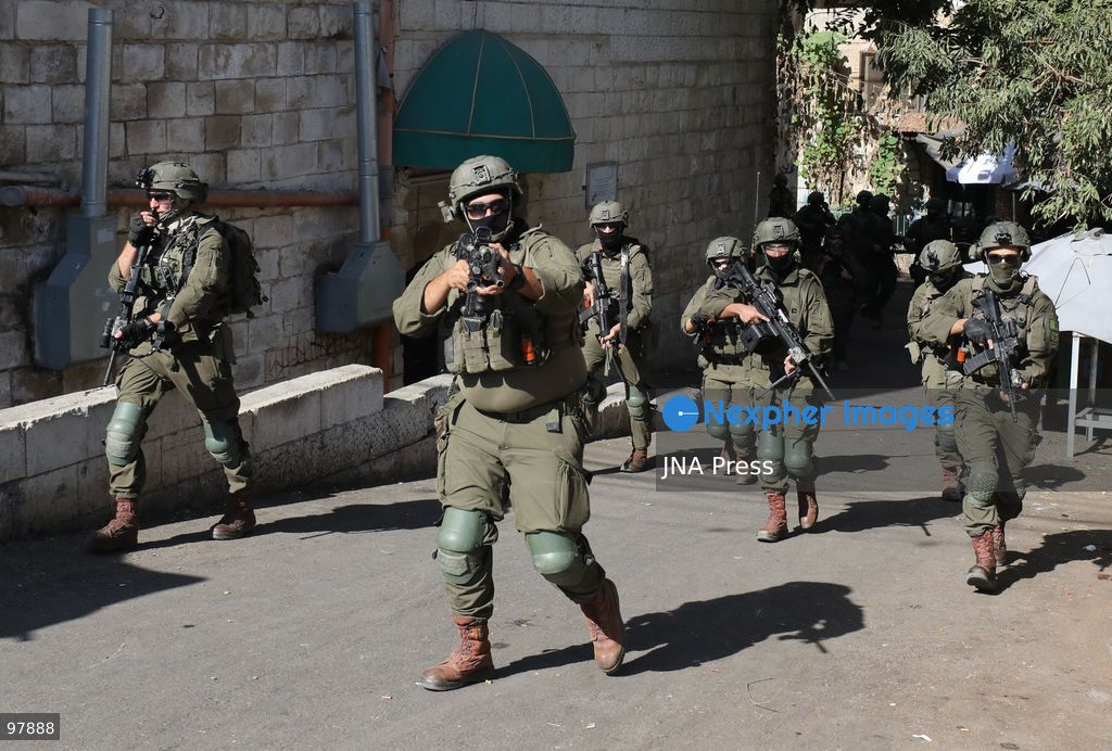 NABLUS, OCCUPIED WEST BANK, SEPTEMBER 27, 2026: Israeli soldiers patrol the Old City of Nablus in the occupied West Bank. Photo by Nedal Shtieh / JNA Press. (Photo by Nedal Shtieh/JNA Press via Nexpher Images)
