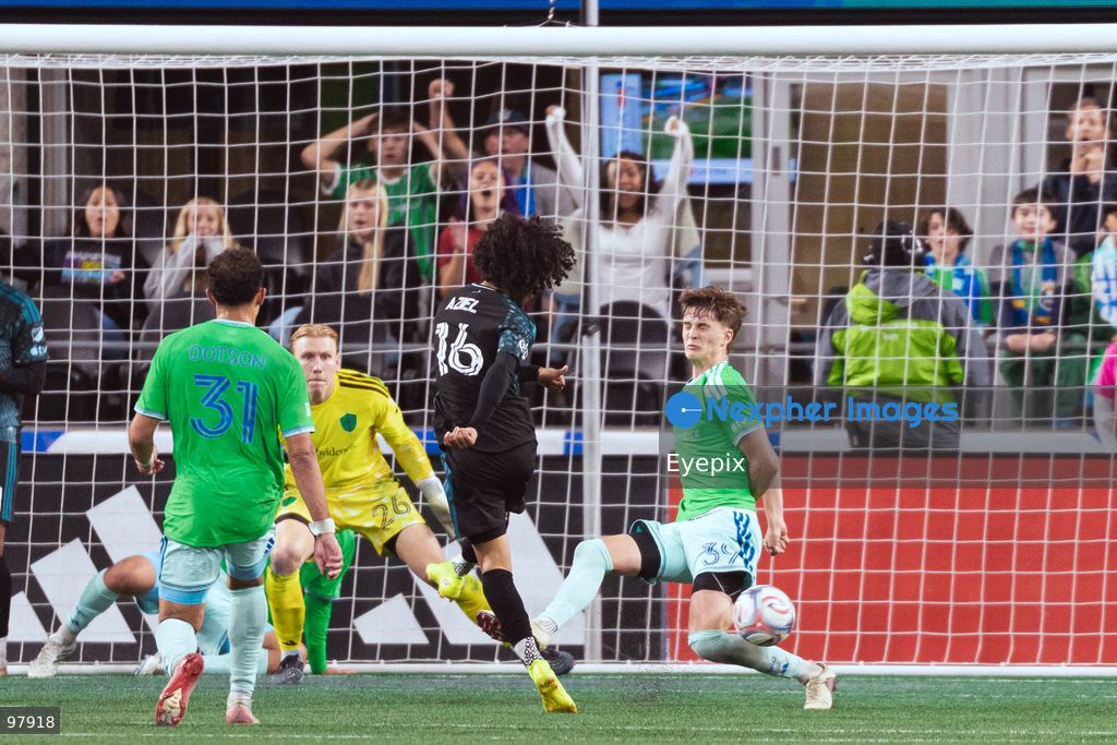 Aziel Jackson #16 of Minnesota United FC shoots the ball during the MLS match between Sounders FC and Minnesota United FC at Lumen Field. on September 26, 2026 in Seattle, Washington. (Photo by Jules Doyle/ Eyepix Group) (Photo by Jules Doyle / Eyepix Group/Eyepix via Nexpher Images)