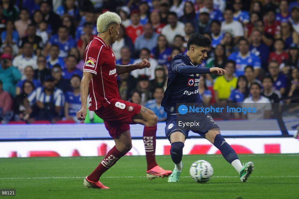 Omar Campos #3 of Cruz Azul is pressured by Nicolas Castro #8 of Toluca during the 10th round match between Cruz Azul and Toluca as part of the Torneo Apertura 2026 Liga MX at Banorte Stadium on September 26, 2026 in Mexico City, Mexico. Final Score Cruz Azul 3-3 Toluca. (Photo by Ismael Rosas/ Eyepix Group) (Photo by Ismael Rosas/ Eyepix Group/Eyepix via Nexpher Images)