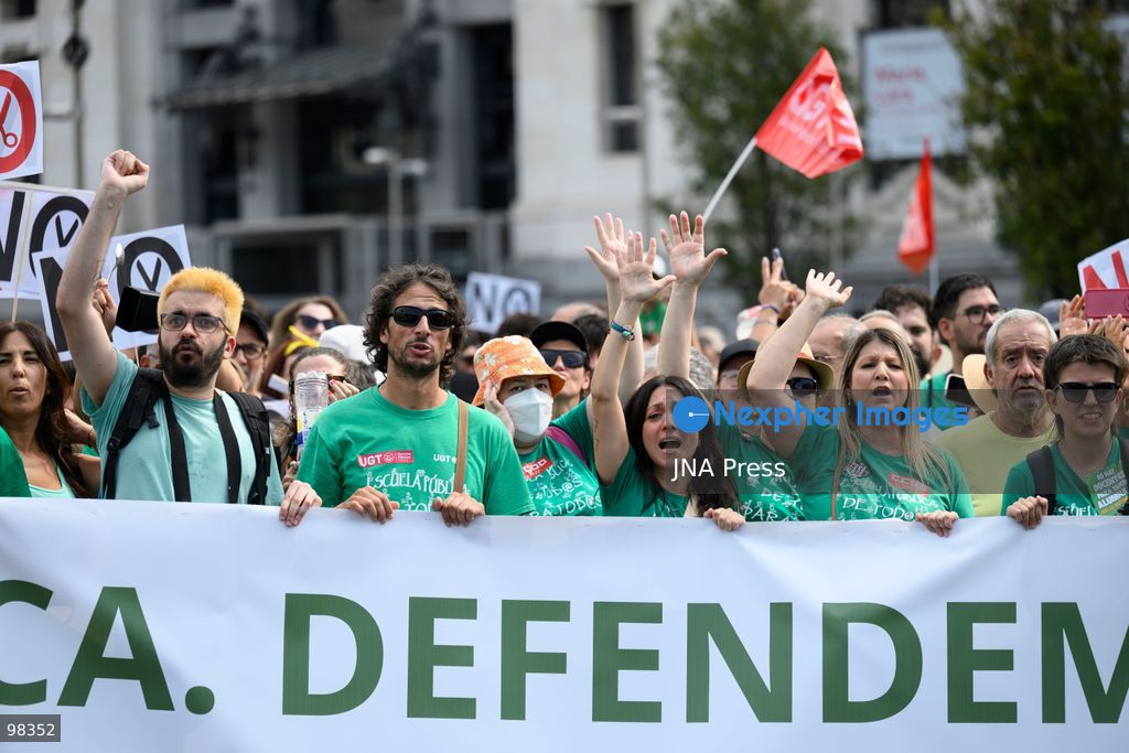 MADRID, SPAIN – SEPTEMBER 27, 2026: Thousands of people demonstrated in Madrid in support of public education. The demonstration ended at Puerta del Sol, where protesters joined the Sindicato de Inquilinas encampment. The march brought together people calling for quality public education as participants gathered in central Madrid. Photo by Tomas Calle / JNA Press. (Photo by Tomas Calle/JNA Press via Nexpher Images)