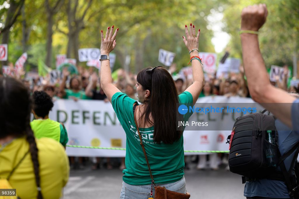 MADRID, SPAIN – SEPTEMBER 27, 2026: Thousands of people demonstrated in Madrid in support of public education. The demonstration ended at Puerta del Sol, where protesters joined the Sindicato de Inquilinas encampment. The march brought together people calling for quality public education as participants gathered in central Madrid. Photo by Tomas Calle / JNA Press. (Photo by Tomas Calle/JNA Press via Nexpher Images)