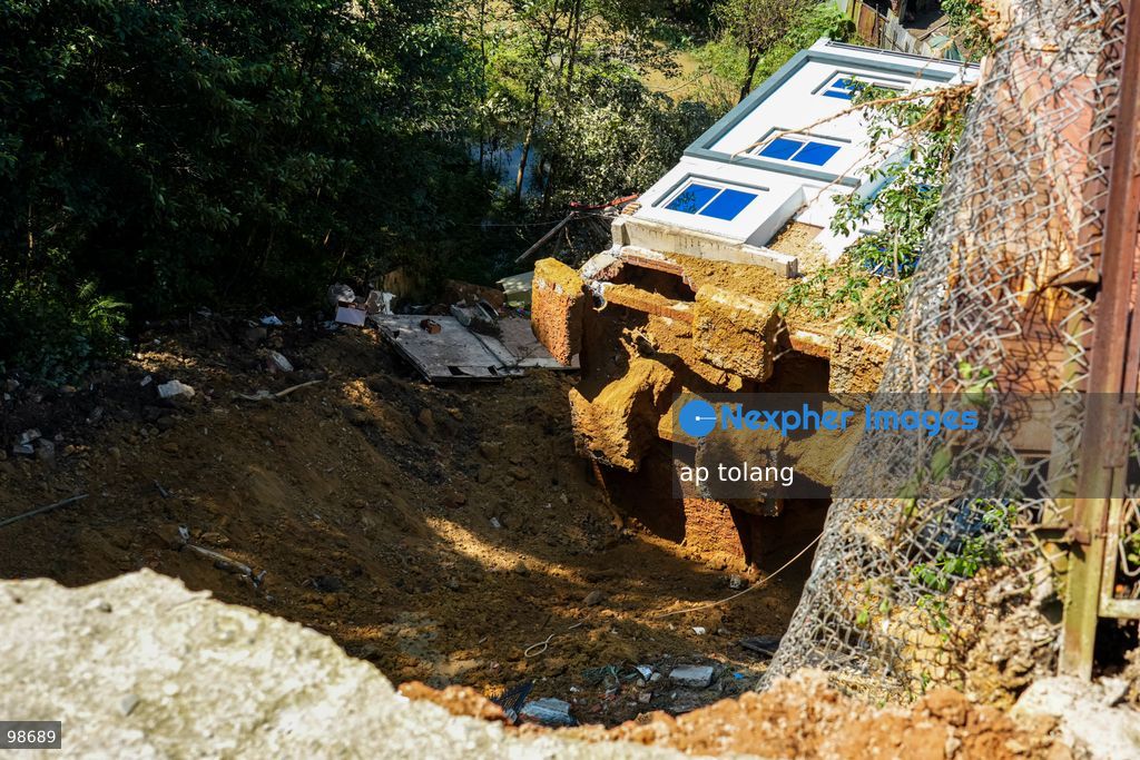 Lalitpur, Nepal —September 28, 2026: Heavy rainfall triggers a landslide that causes a house to collapse in Dhapakhel, Lalitpur, Nepal. The area experienced heavy rainfall throughout the day. (Photo by ap tolang/Nexpher Images)