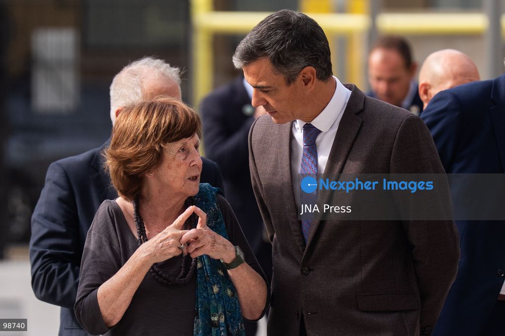 BARCELONA, SPAIN, SEPTEMBER 28, 2026: Spanish Prime Minister Pedro Sánchez tours the Illa Sibèria affordable public housing development in Barcelona’s Poblenou neighborhood alongside Catalan President Salvador Illa, Barcelona Mayor Jaume Collboni and Hàbitat3 Foundation President Carme Trilla. The 42-unit development forms part of Barcelona’s affordable rental housing program and is built on publicly owned land. La Moncloa Photo by Marc Asensio Clupés / JNA Press. (Photo by Marc Asensio Clupes/JNA Press via Nexpher Images)