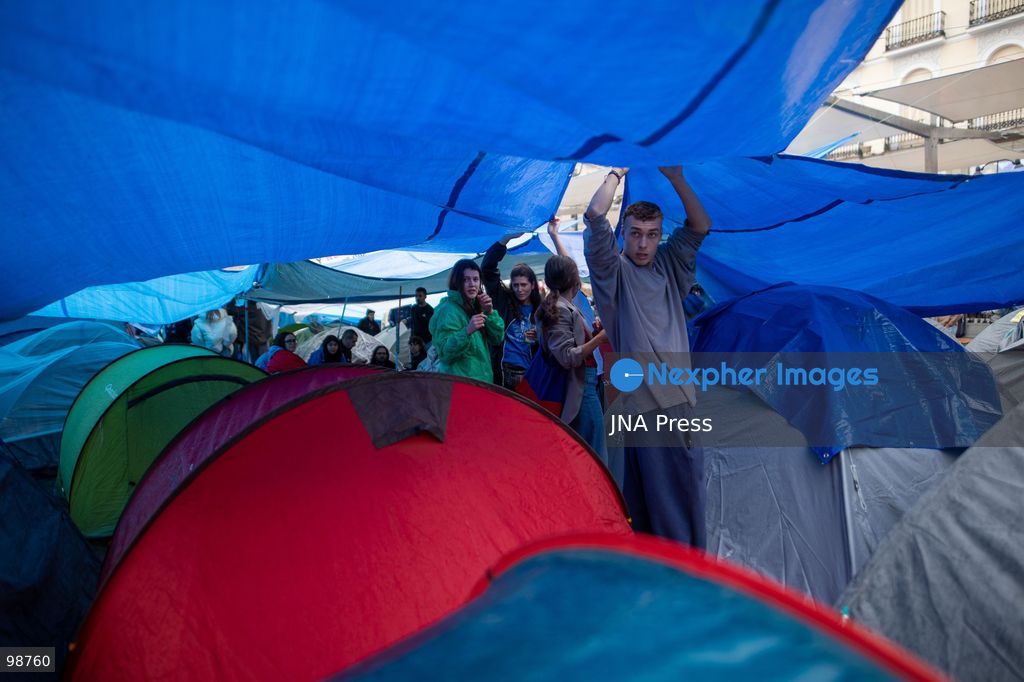 MADRID, SPAIN, SEPTEMBER 28, 2026: Housing rights protesters remain camped at Puerta del Sol as the demonstration enters its third day, following a mass protest over Madrid’s housing crisis and the eviction of 87-year-old Maricarmen Abascal. Hundreds of people have remained at the square in tents, demanding stronger tenant protections and measures against evictions without alternative housing. Photo by C. Carvajal  / JNA Press. (Photo by C. Carvajal/JNA Press via Nexpher Images)