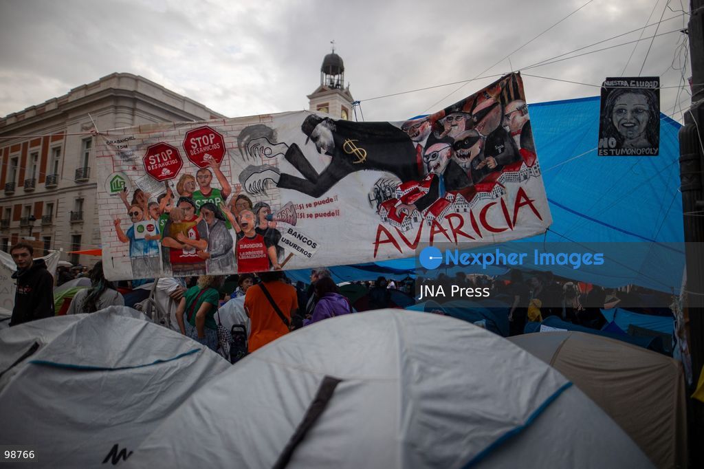 MADRID, SPAIN, SEPTEMBER 28, 2026: Housing rights protesters remain camped at Puerta del Sol as the demonstration enters its third day, following a mass protest over Madrid’s housing crisis and the eviction of 87-year-old Maricarmen Abascal. Hundreds of people have remained at the square in tents, demanding stronger tenant protections and measures against evictions without alternative housing. Photo by C. Carvajal / JNA Press. (Photo by C. Carvajal/JNA Press via Nexpher Images)