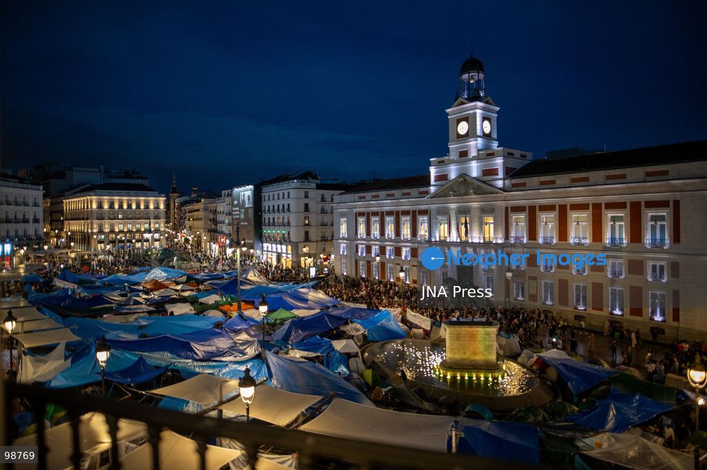 MADRID, SPAIN, SEPTEMBER 28, 2026: Housing rights protesters remain camped at Puerta del Sol as the demonstration enters its third day, following a mass protest over Madrid’s housing crisis and the eviction of 87-year-old Maricarmen Abascal. Hundreds of people have remained at the square in tents, demanding stronger tenant protections and measures against evictions without alternative housing. Photo by C. Carvajal / JNA Press. (Photo by C. Carvajal/JNA Press via Nexpher Images)