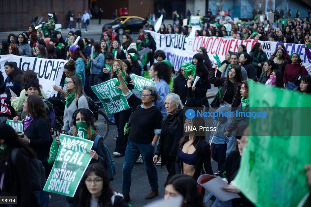 SANTIAGO, CHILE, SEPTEMBER 28, 2026: Women and activists demonstrate in Santiago to mark International Safe Abortion Day, calling for access to legal and safe abortion and the protection of reproductive rights. Feminist, social and human rights organizations urged Chile’s Congress to maintain funding in the 2027 public budget for implementation of the law allowing voluntary termination of pregnancy under three specific circumstances. Photo by Sebastian Silva / JNA Press. (Photo by Sebastian Silva/JNA Press via Nexpher Images)