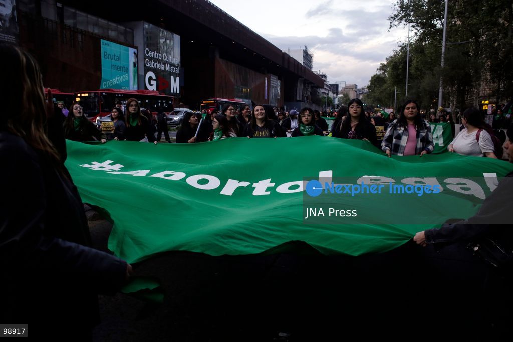 SANTIAGO, CHILE, SEPTEMBER 28, 2026: Women and activists demonstrate in Santiago to mark International Safe Abortion Day, calling for access to legal and safe abortion and the protection of reproductive rights. Feminist, social and human rights organizations urged Chile’s Congress to maintain funding in the 2027 public budget for implementation of the law allowing voluntary termination of pregnancy under three specific circumstances. Photo by Sebastian Silva / JNA Press. (Photo by Sebastian Silva/JNA Press via Nexpher Images)