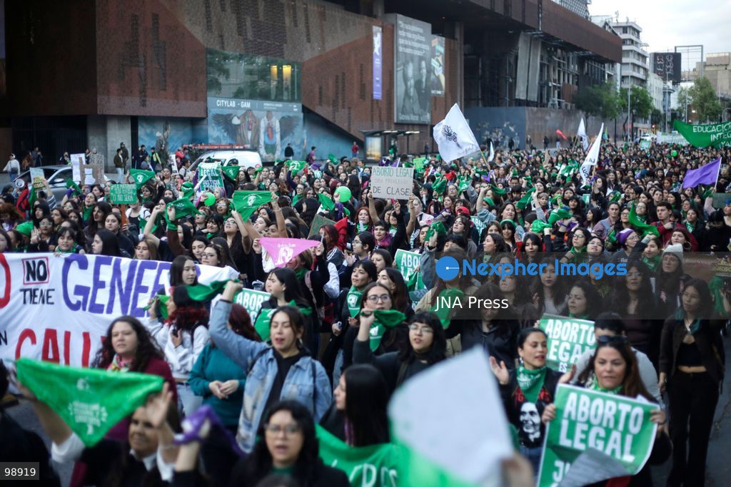 SANTIAGO, CHILE, SEPTEMBER 28, 2026: Women and activists demonstrate in Santiago to mark International Safe Abortion Day, calling for access to legal and safe abortion and the protection of reproductive rights. Feminist, social and human rights organizations urged Chile’s Congress to maintain funding in the 2027 public budget for implementation of the law allowing voluntary termination of pregnancy under three specific circumstances. Photo by Sebastian Silva / JNA Press. (Photo by Sebastian Silva/JNA Press via Nexpher Images)