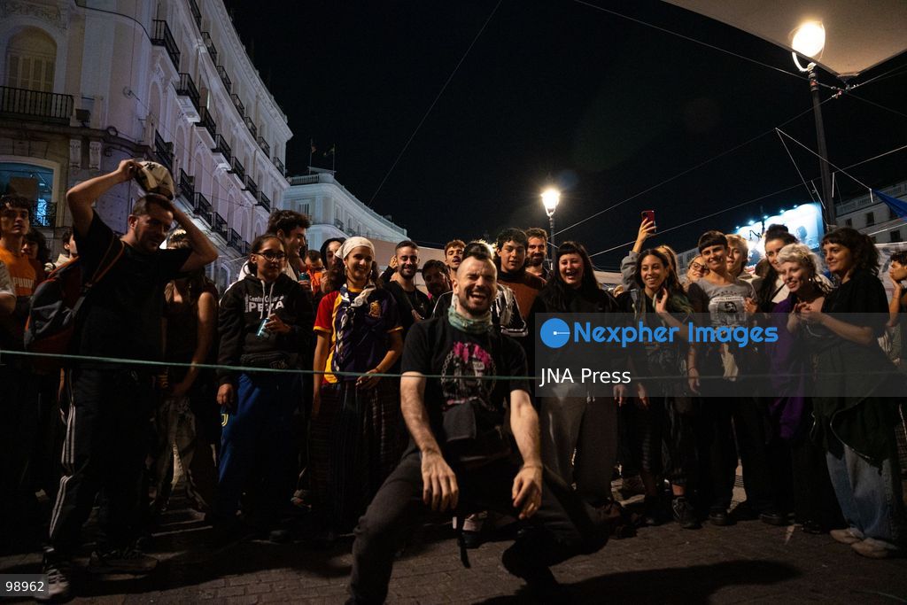 MADRID, SPAIN, SEPTEMBER 28, 2026: Housing rights protesters spend a third night camping at Puerta del Sol in central Madrid, continuing a protest against Spain’s housing crisis that followed the eviction of 87-year-old Maricarmen Abascal from the home where she had lived for decades. Hundreds of tents have been erected in the square as demonstrators demand stronger protections for tenants and measures to prevent evictions without alternative housing. Photo by Mario Moron/ JNA Press. (Photo by Mario Morón/JNA Press via Nexpher Images)