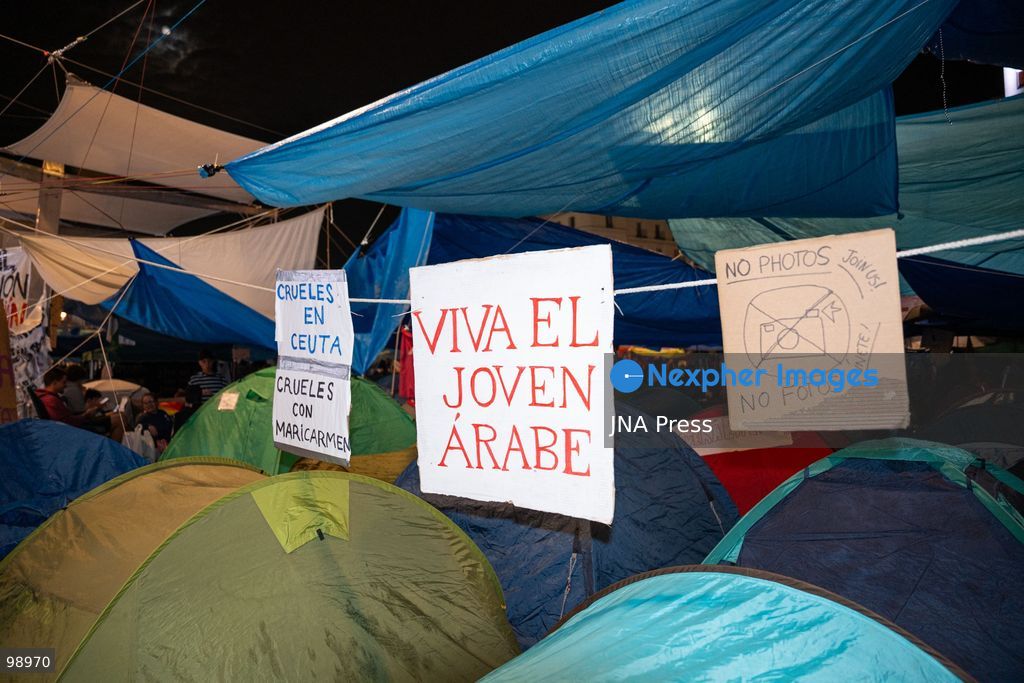 MADRID, SPAIN, SEPTEMBER 28, 2026: Housing rights protesters spend a third night camping at Puerta del Sol in central Madrid, continuing a protest against Spain’s housing crisis that followed the eviction of 87-year-old Maricarmen Abascal from the home where she had lived for decades. Hundreds of tents have been erected in the square as demonstrators demand stronger protections for tenants and measures to prevent evictions without alternative housing. Photo by Mario Moron/ JNA Press. (Photo by Mario Morón/JNA Press via Nexpher Images)