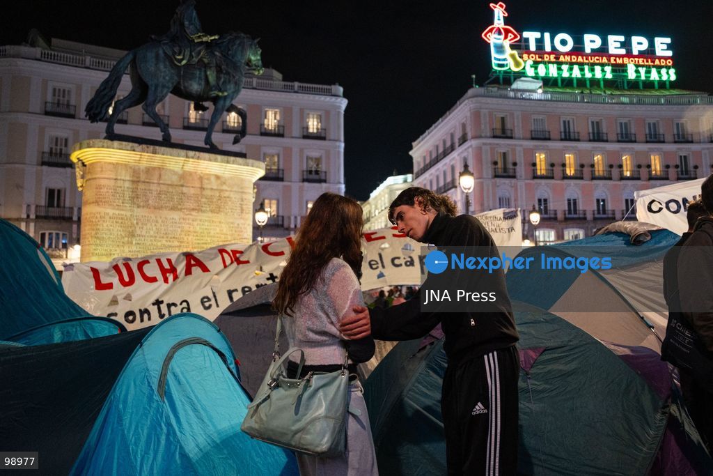MADRID, SPAIN, SEPTEMBER 28, 2026: Housing rights protesters spend a third night camping at Puerta del Sol in central Madrid, continuing a protest against Spain’s housing crisis that followed the eviction of 87-year-old Maricarmen Abascal from the home where she had lived for decades. Hundreds of tents have been erected in the square as demonstrators demand stronger protections for tenants and measures to prevent evictions without alternative housing. Photo by Mario Moron/ JNA Press. (Photo by Mario Morón/JNA Press via Nexpher Images)