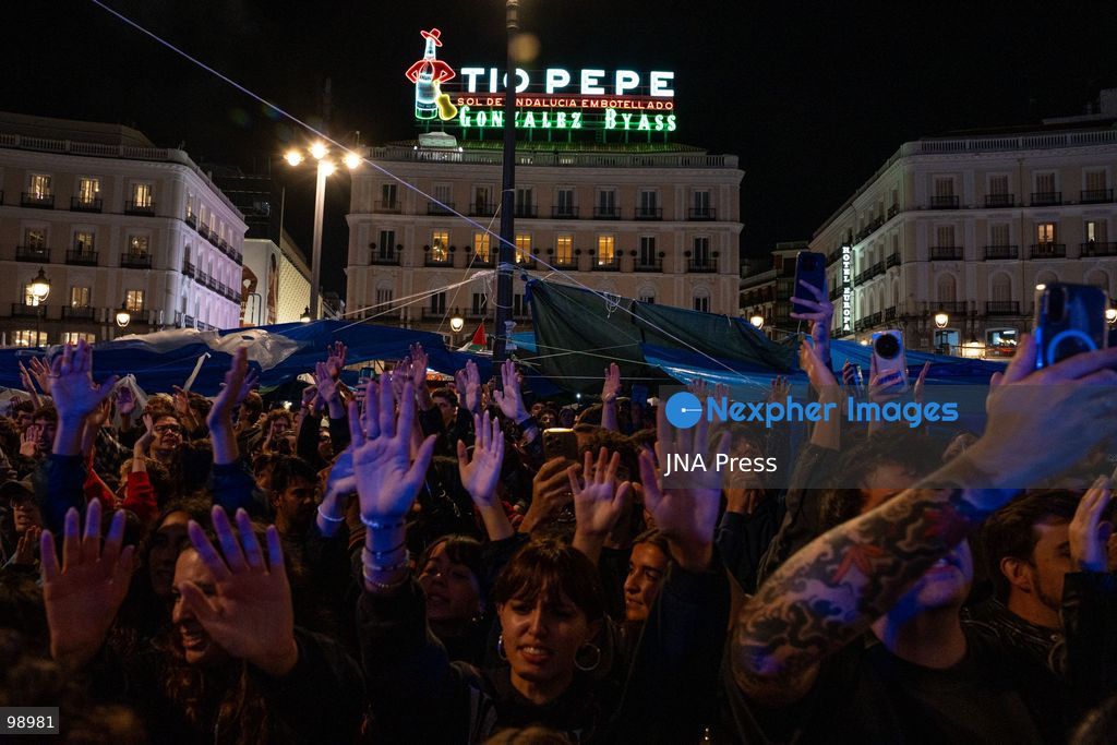 MADRID, SPAIN, SEPTEMBER 28, 2026: Housing rights protesters spend a third night camping at Puerta del Sol in central Madrid, continuing a protest against Spain’s housing crisis that followed the eviction of 87-year-old Maricarmen Abascal from the home where she had lived for decades. Hundreds of tents have been erected in the square as demonstrators demand stronger protections for tenants and measures to prevent evictions without alternative housing. Photo by Mario Moron/ JNA Press. (Photo by Mario Morón/JNA Press via Nexpher Images)