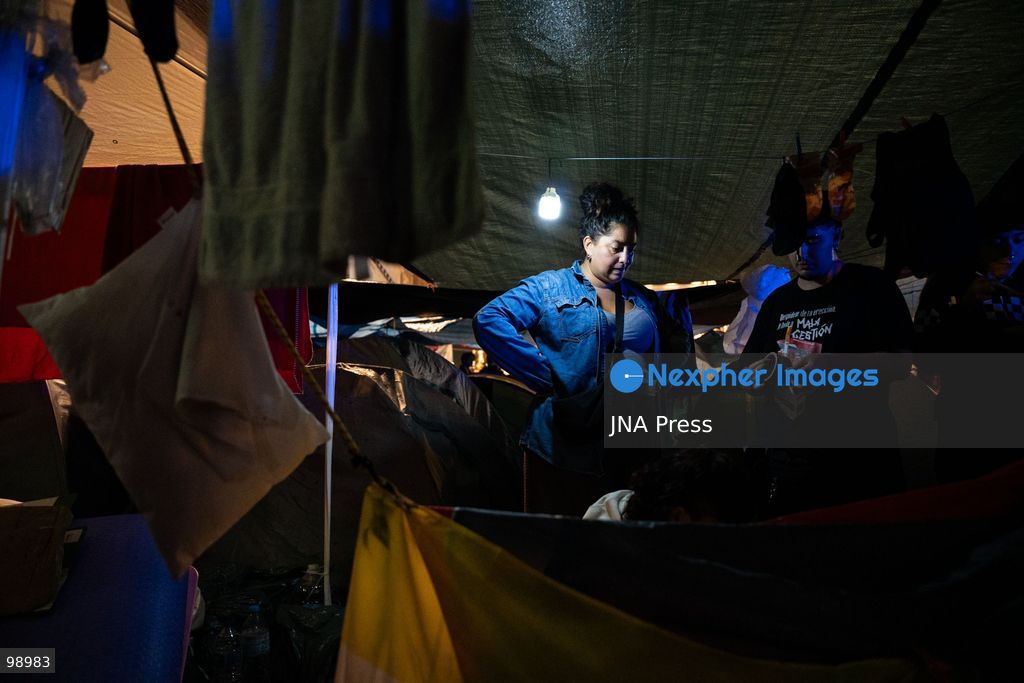 MADRID, SPAIN, SEPTEMBER 28, 2026: Housing rights protesters spend a third night camping at Puerta del Sol in central Madrid, continuing a protest against Spain’s housing crisis that followed the eviction of 87-year-old Maricarmen Abascal from the home where she had lived for decades. Hundreds of tents have been erected in the square as demonstrators demand stronger protections for tenants and measures to prevent evictions without alternative housing. Photo by Mario Moron/ JNA Press. (Photo by Mario Morón/JNA Press via Nexpher Images)