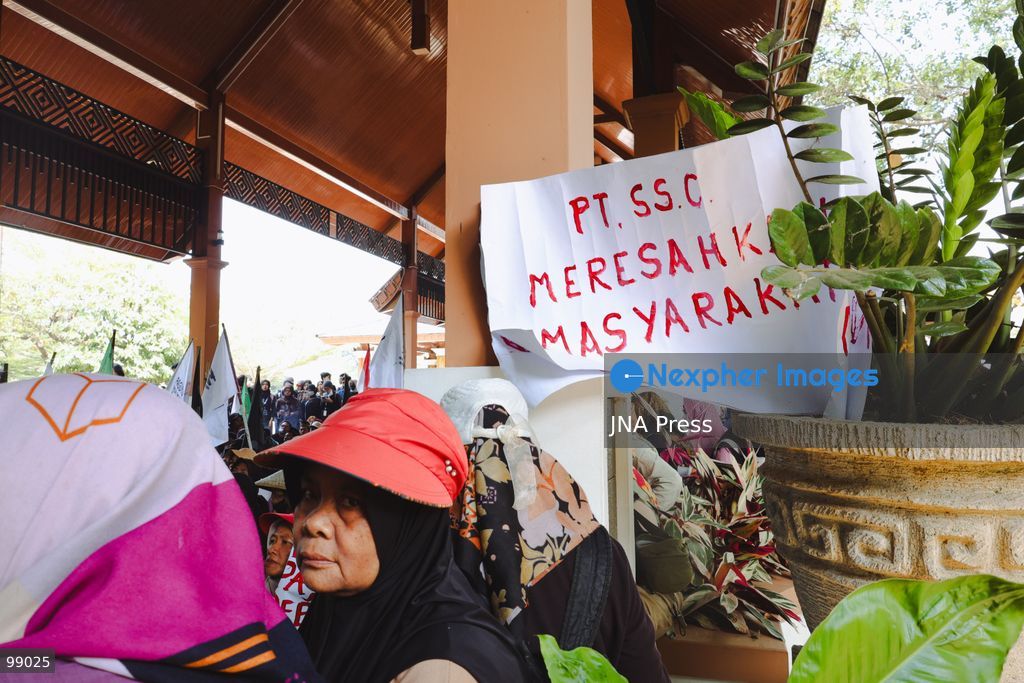 SUMEDANG, WEST JAVA, INDONESIA, SEPTEMBER 29, 2026: Residents from villages around Mount Tampomas, joined by students and civil society groups, take part in a protest in Sumedang, West Java, raising concerns over geothermal development and ongoing agrarian disputes. Demonstrators from communities including Cinangerang, Cimarias, Mekarahayu, Margalaksana and Tampomas called for agrarian reform and alleged that geothermal activities were damaging local soil and affecting their livelihoods. Representatives of the communities also met with government officials on the same day to discuss their demands, with authorities pledging to address agrarian reform issues, according to the organizers. Photo by Razan Jayaputra Partadinata / JNA Press. (Photo by Razan Jayaputra Partadinata/JNA Press via Nexpher Images)