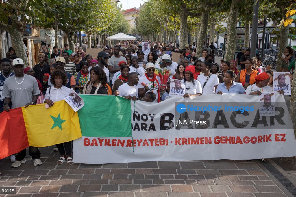 HONDARRIBIA, SPAIN, SEPTEMBER 29, 2026: Members of the Senegalese community and local residents demonstrate in Hondarribia demanding justice and an investigation into the death of Babacar Welle, a 46-year-old Senegalese resident who was shot and killed by a municipal police officer the previous day. According to the Basque Security Department, Welle was shot after allegedly attempting to attack an Ertzaintza officer with a knife. Authorities have opened an investigation into the circumstances of the shooting. Photo by Gari Garaialde / JNA Press (Photo by Gari Garaialde/JNA Press via Nexpher Images)