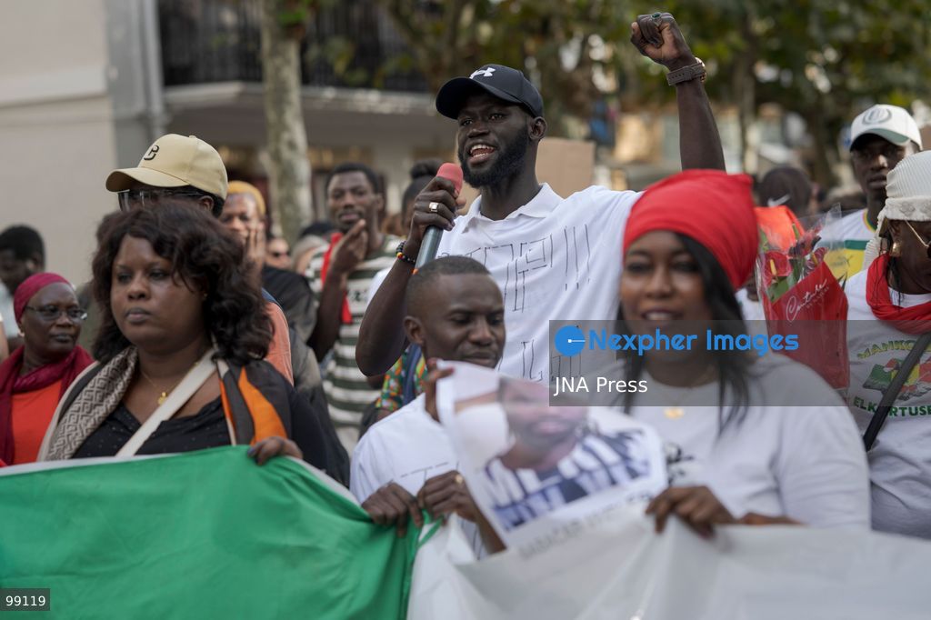 HONDARRIBIA, SPAIN, SEPTEMBER 29, 2026: Members of the Senegalese community and local residents demonstrate in Hondarribia demanding justice and an investigation into the death of Babacar Welle, a 46-year-old Senegalese resident who was shot and killed by a municipal police officer the previous day. According to the Basque Security Department, Welle was shot after allegedly attempting to attack an Ertzaintza officer with a knife. Authorities have opened an investigation into the circumstances of the shooting. Photo by Gari Garaialde / JNA Press (Photo by Gari Garaialde/JNA Press via Nexpher Images)