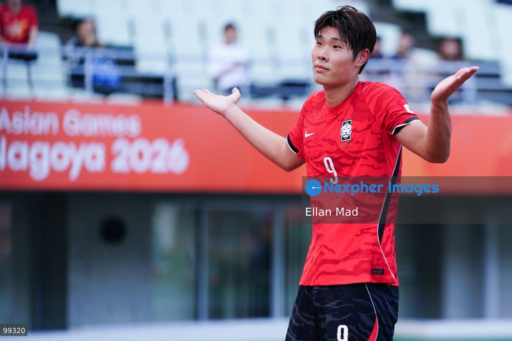 South Korean footballer Lee Young-jun during a football match between South Korea and China at the 2026 asia games on September 30, 2026 in Nagai Stadium, Osaka, Japan (Photo by Ellan Mad/Nexpher Images)