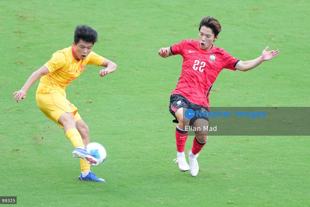 South Korean footballer Bae Hyunseo and chinese footballer Mao Weijie during a football match between South Korea and China at the 2026 asia games on September 30, 2026 in Nagai Stadium, Osaka, Japan (Photo by Ellan Mad/Nexpher Images)