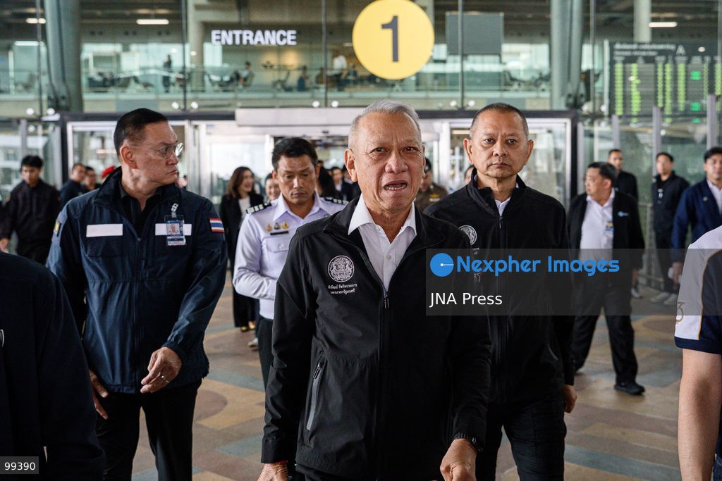 SAMUT PRAKAN, THAILAND, SEPTEMBER 30, 2026: Deputy Prime Minister and Transport Minister Phiphat Ratchakitprakarn visits Suvarnabhumi Airport to inspect efforts to clear a major backlog of delayed baggage following days of disruption to ground-handling operations. Heavy rain and flooding prevented some ground staff from reaching work, contributing to delays that left thousands of bags awaiting processing and return to passengers. Thai Airways deployed additional personnel and resources as authorities and the airline worked to restore normal operations. Photo by Watsawat Koktabtim / JNA Press. (Photo by Watsawat Koktabtim/JNA Press via Nexpher Images)