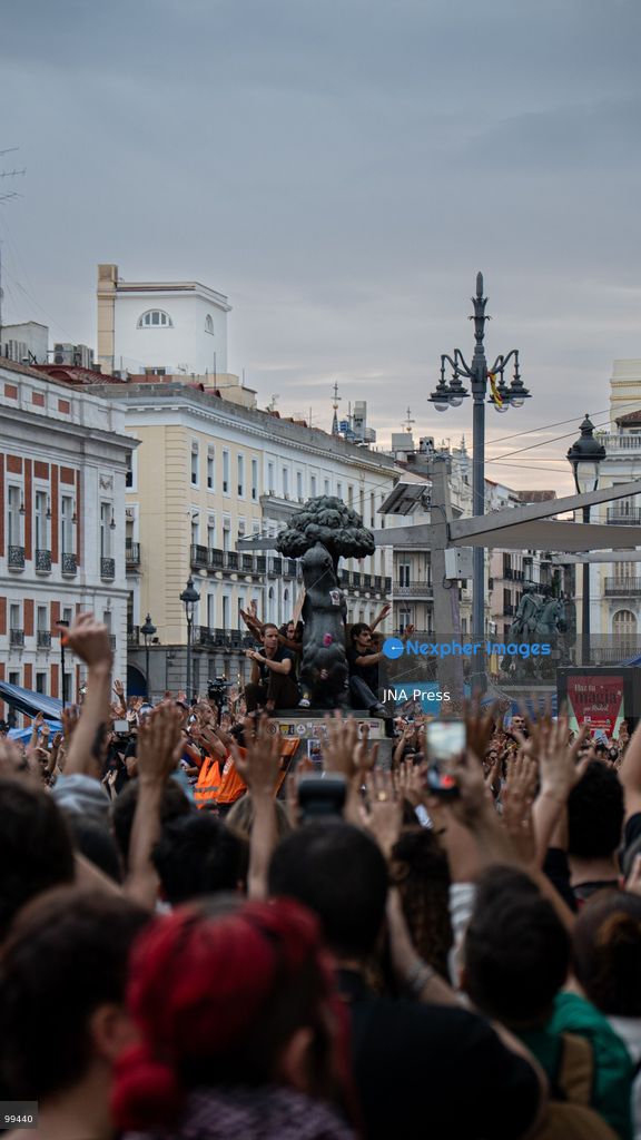 MADRID, SPAIN, SEPTEMBER 29, 2026: Hundreds of housing protesters gather at the Puerta del Sol encampment after organizers warned that far-right groups were threatening to confront activists and attempt to remove the camp. Protesters mobilized to protect the encampment as tensions increased around the square, where activists have been demanding stronger measures against evictions and Spain's housing crisis. The regional government of Madrid gave the central government 48 hours to dismantle the camp and said it would pursue legal action if the demand was not met. Photo by Victor Sanjuan / JNA Press. (Photo by Victor Sanjuan Cardeña/JNA Press via Nexpher Images)