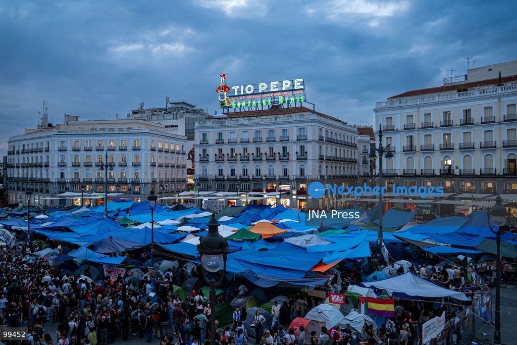 MADRID, SPAIN, SEPTEMBER 29, 2026: Hundreds of housing protesters gather at the Puerta del Sol encampment after organizers warned that far-right groups were threatening to confront activists and attempt to remove the camp. Protesters mobilized to protect the encampment as tensions increased around the square, where activists have been demanding stronger measures against evictions and Spain's housing crisis. The regional government of Madrid gave the central government 48 hours to dismantle the camp and said it would pursue legal action if the demand was not met. Photo by Victor Sanjuan / JNA Press. (Photo by Victor Sanjuan Cardeña/JNA Press via Nexpher Images)
