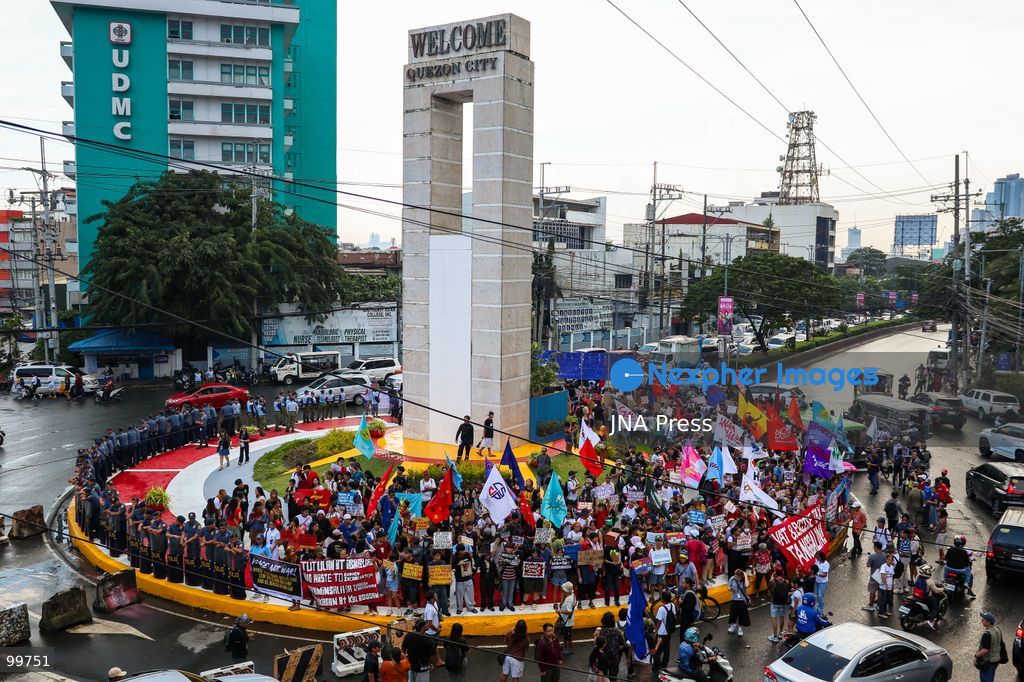 MANILA, PHILIPPINES, SEPTEMBER 30, 2026: Jeepney drivers, transport workers and supporters rally through Metro Manila during the second day of a transport strike over rising fuel prices and operating costs. Transport group PISTON called for lower fuel prices, the removal of excise tax and value-added tax on petroleum products and changes to existing oil policies, arguing that higher fuel costs have severely reduced drivers' earnings. Recent fuel price increases in the Philippines have been linked to continuing conflict and instability in the Middle East. Photo by Emman Capones/ JNA Press. (Photo by Emman Capones/JNA Press via Nexpher Images)