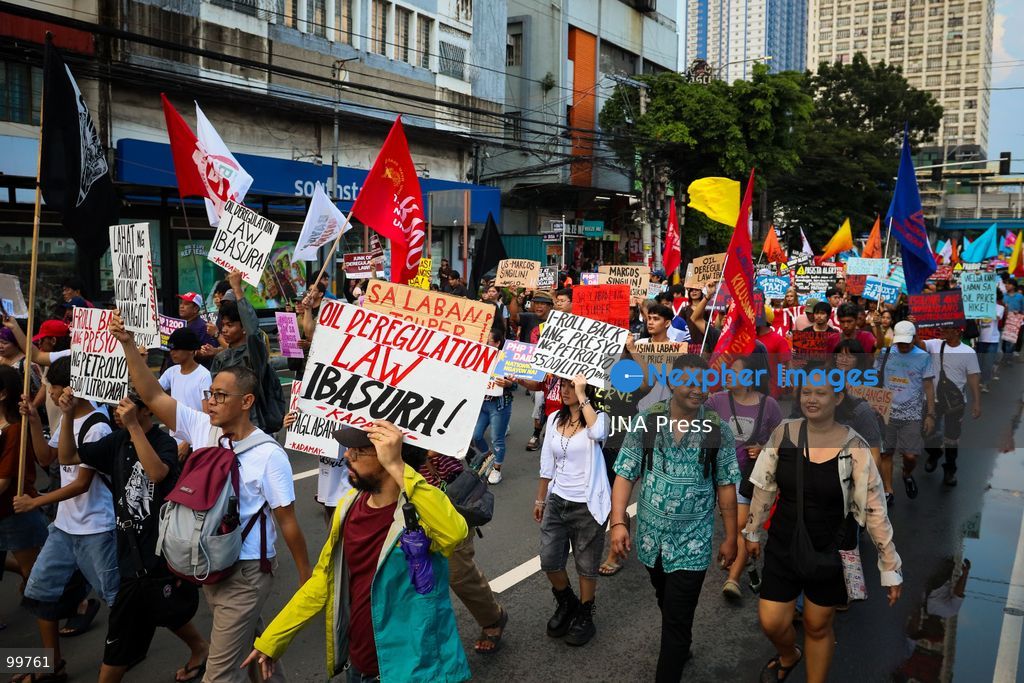 MANILA, PHILIPPINES, SEPTEMBER 30, 2026: Jeepney drivers, transport workers and supporters rally through Metro Manila during the second day of a transport strike over rising fuel prices and operating costs. Transport group PISTON called for lower fuel prices, the removal of excise tax and value-added tax on petroleum products and changes to existing oil policies, arguing that higher fuel costs have severely reduced drivers' earnings. Recent fuel price increases in the Philippines have been linked to continuing conflict and instability in the Middle East. Photo by Emman Capones/ JNA Press. (Photo by Emman Capones/JNA Press via Nexpher Images)