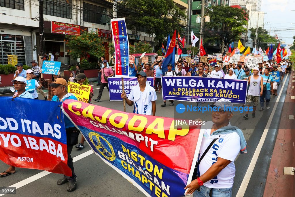 MANILA, PHILIPPINES, SEPTEMBER 30, 2026: Jeepney drivers, transport workers and supporters rally through Metro Manila during the second day of a transport strike over rising fuel prices and operating costs. Transport group PISTON called for lower fuel prices, the removal of excise tax and value-added tax on petroleum products and changes to existing oil policies, arguing that higher fuel costs have severely reduced drivers' earnings. Recent fuel price increases in the Philippines have been linked to continuing conflict and instability in the Middle East. Photo by Emman Capones/ JNA Press. (Photo by Emman Capones/JNA Press via Nexpher Images)