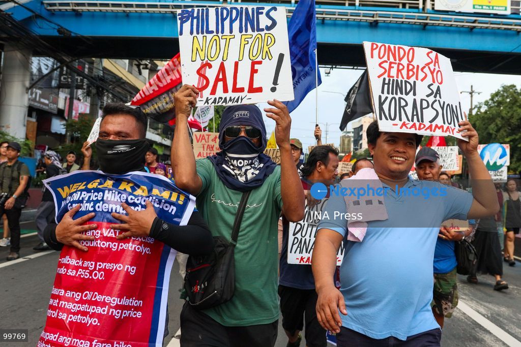 MANILA, PHILIPPINES, SEPTEMBER 30, 2026: Jeepney drivers, transport workers and supporters rally through Metro Manila during the second day of a transport strike over rising fuel prices and operating costs. Transport group PISTON called for lower fuel prices, the removal of excise tax and value-added tax on petroleum products and changes to existing oil policies, arguing that higher fuel costs have severely reduced drivers' earnings. Recent fuel price increases in the Philippines have been linked to continuing conflict and instability in the Middle East. Photo by Emman Capones/ JNA Press. (Photo by Emman Capones/JNA Press via Nexpher Images)